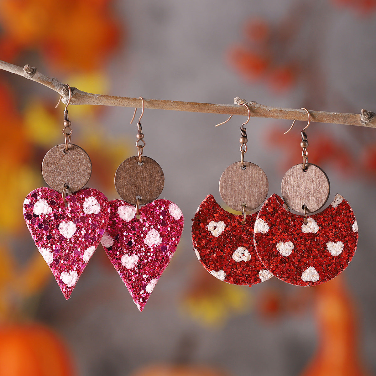 Heart-Shaped Crescent-Shaped Leather Sequin Pendant