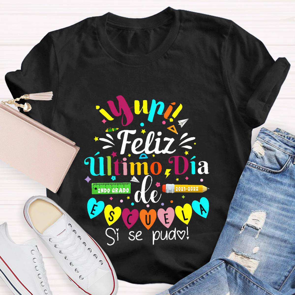 Personalized Último Día de Clases Teacher Spanish T-Shirt