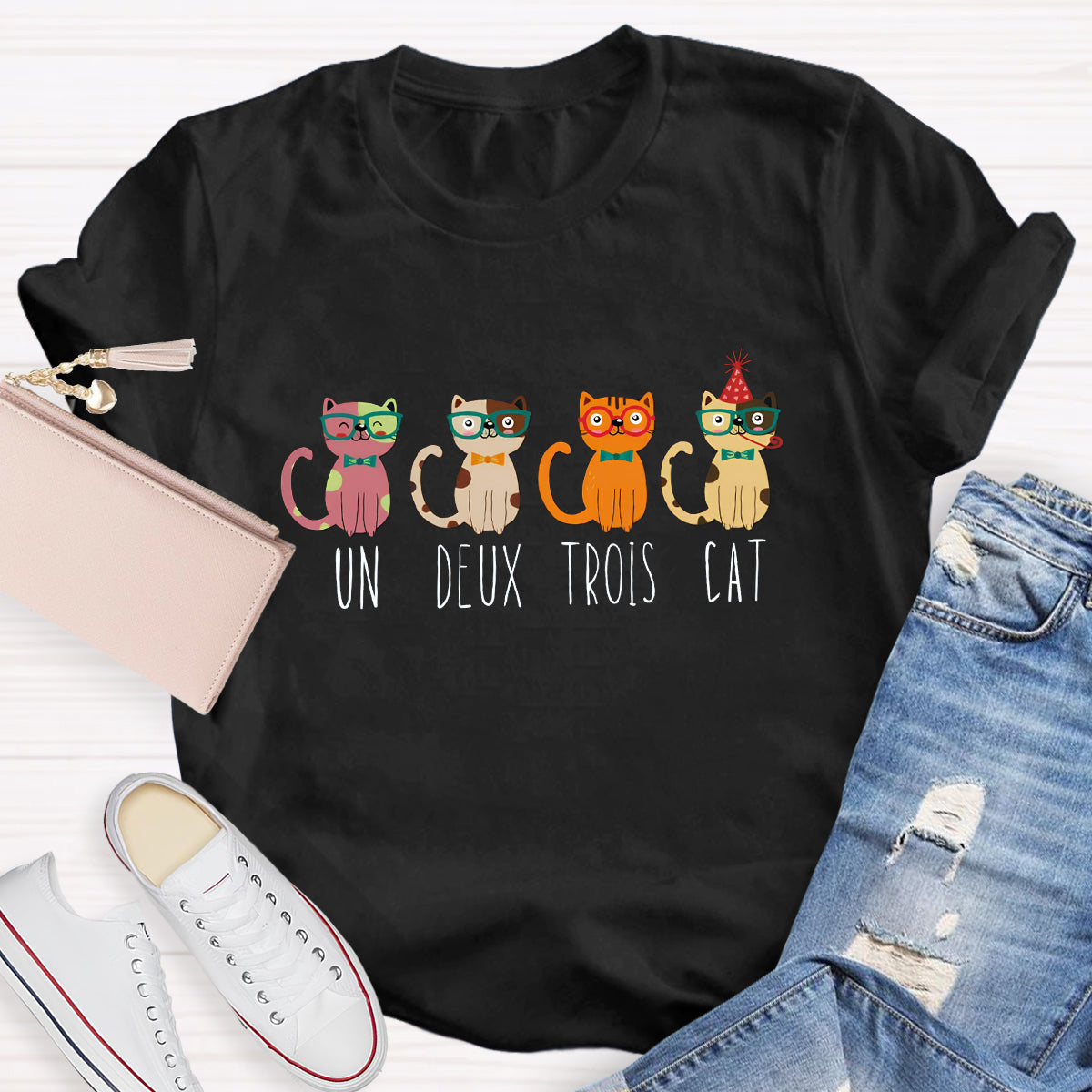 Un Deux Trois Cute Cat French Teacher T-Shirt
