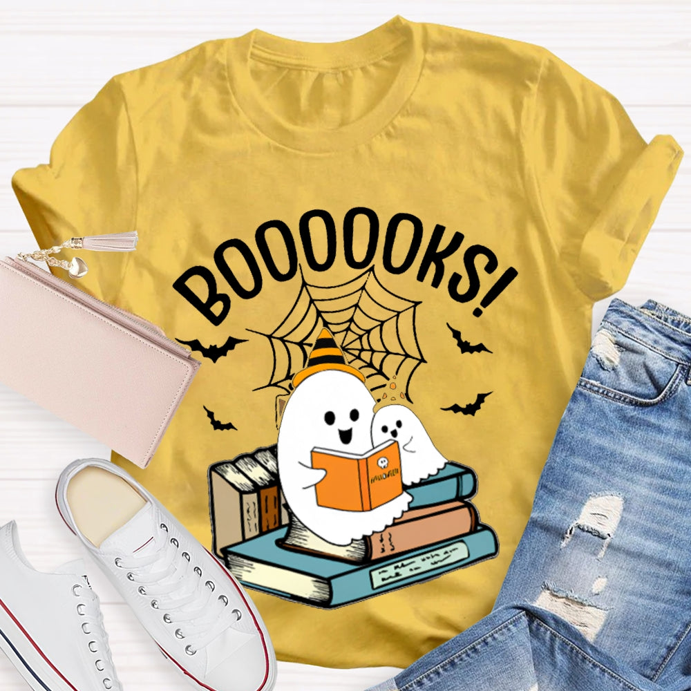 A Cute Ghost Who Loves Reading Funny Halloween T-shirt