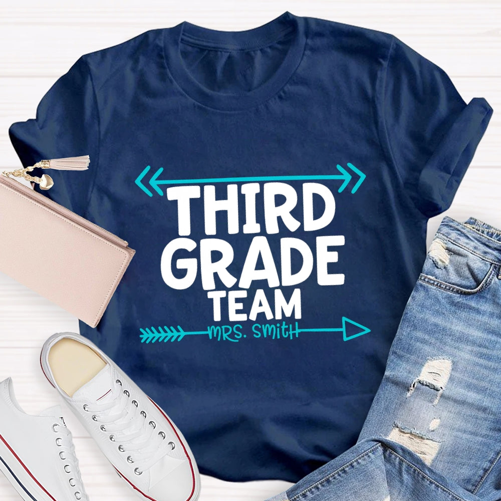 Personalized Grade And Name Third Grade Team Simple Line Design T-Shirt