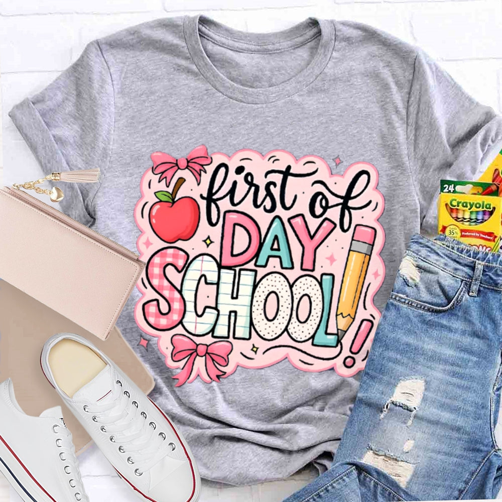 First Day Of School Pink Printed Bow And Apple T-shirt