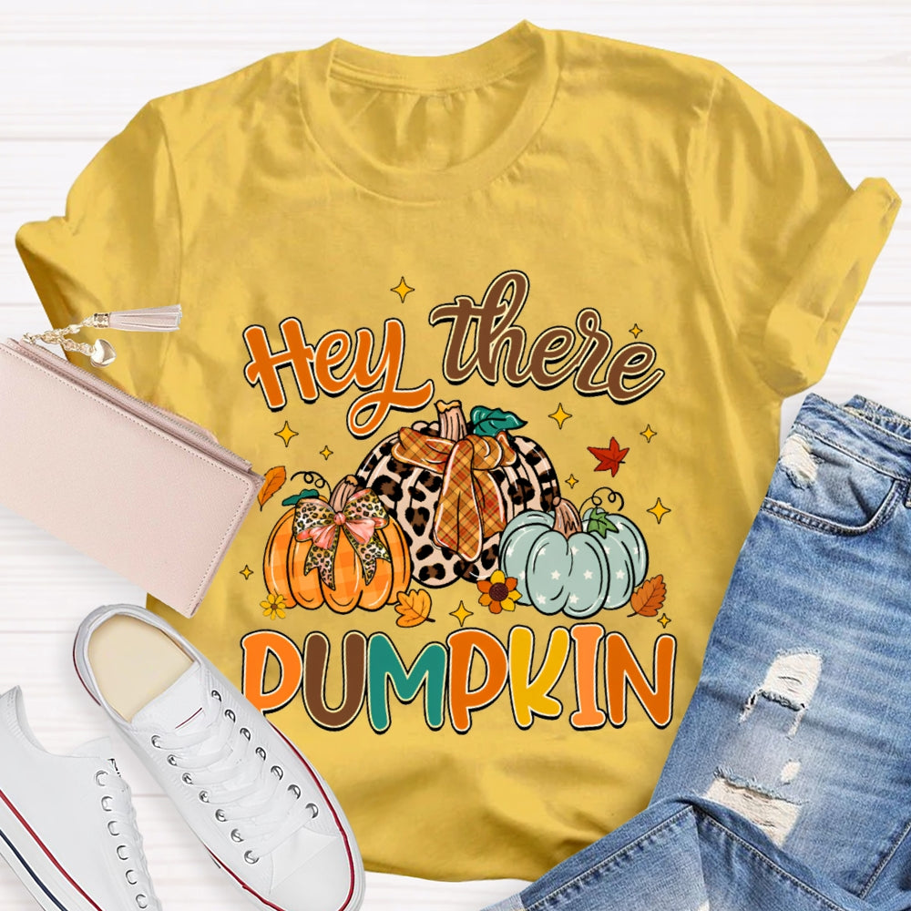 Hey There Pumpkin Cute Pumpkins And Maple Leaves Funny Halloween T-shirt