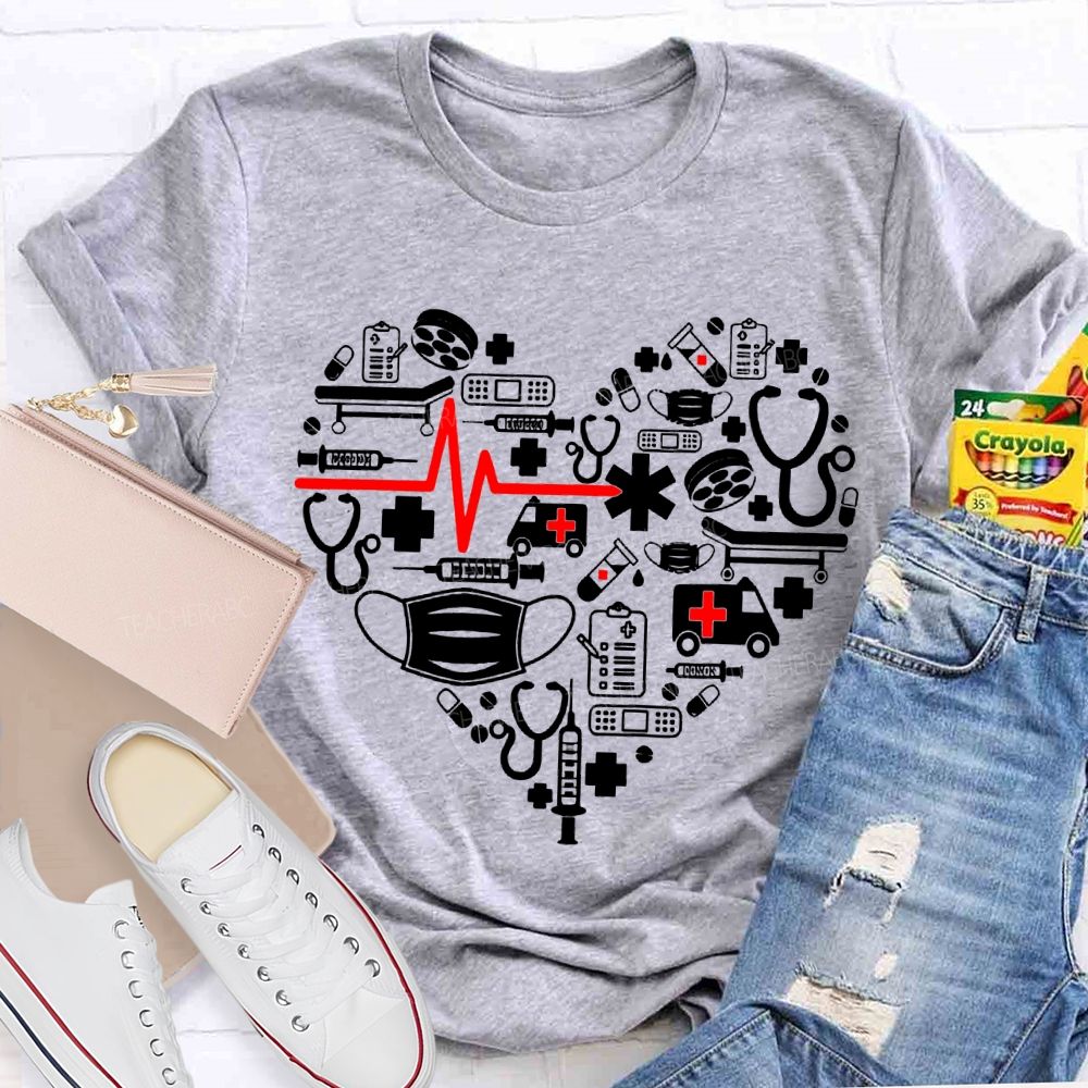 School Nurse Ambulance Face Mask Heart Print T-shirt
