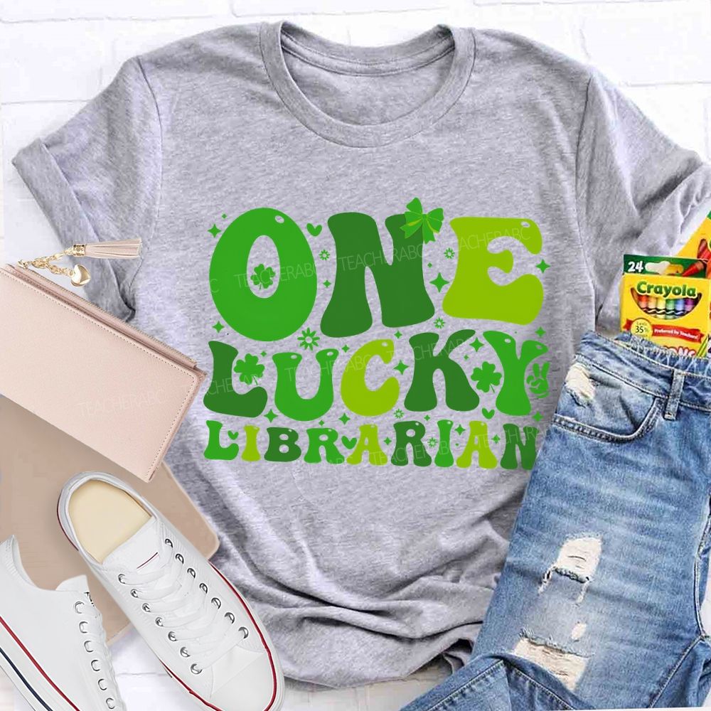 One Lucky Librarian Clover Saint Patrick'S Day T-shirt