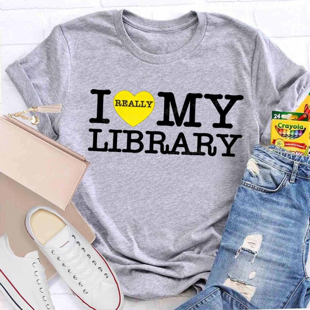 I Really Love Library Heart Print T-shirt