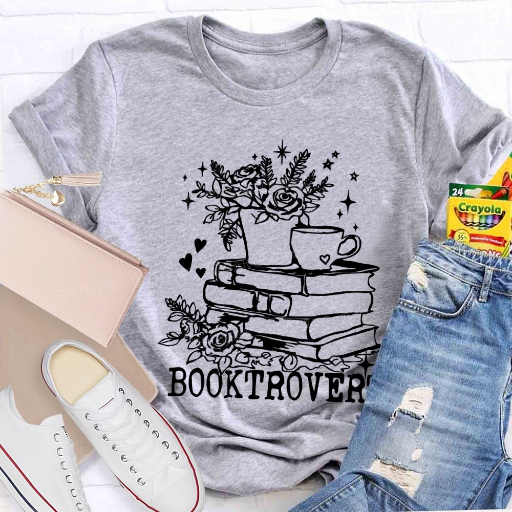 Booktrovert Coffee Illustration And Reading Teacher T-shirt