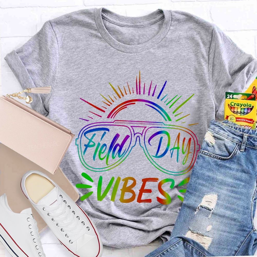 Field Day Vibes Gradient Font Teacher T-shirt