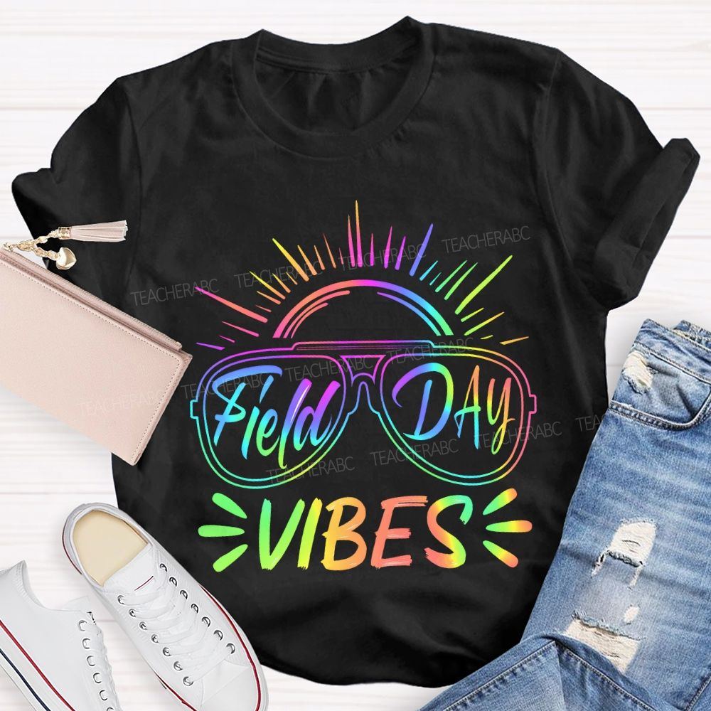 Field Day Vibes Gradient Font Teacher T-shirt