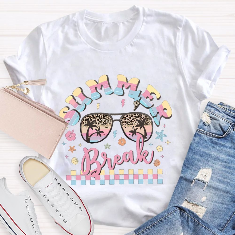 Summer Break Color Gradient Fonts And Flowers Teacher T-shirt