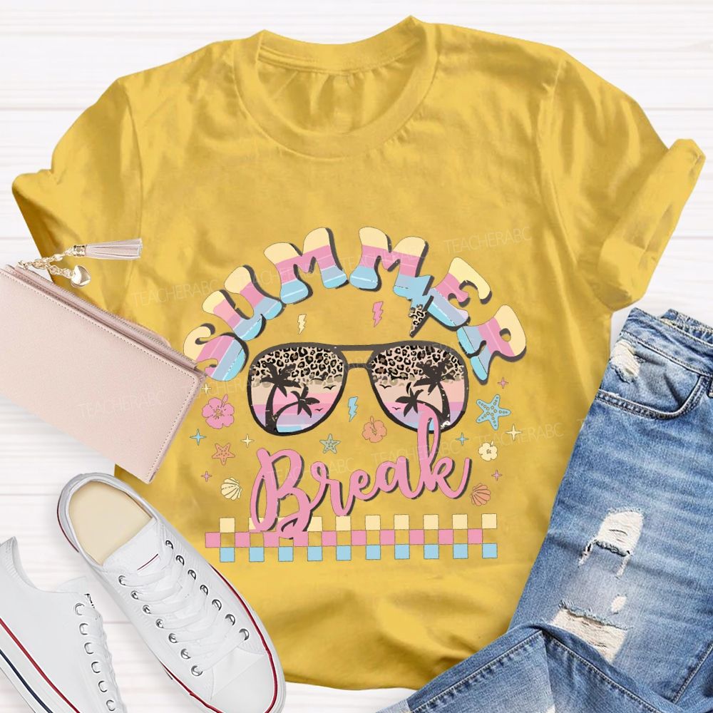 Summer Break Color Gradient Fonts And Flowers Teacher T-shirt