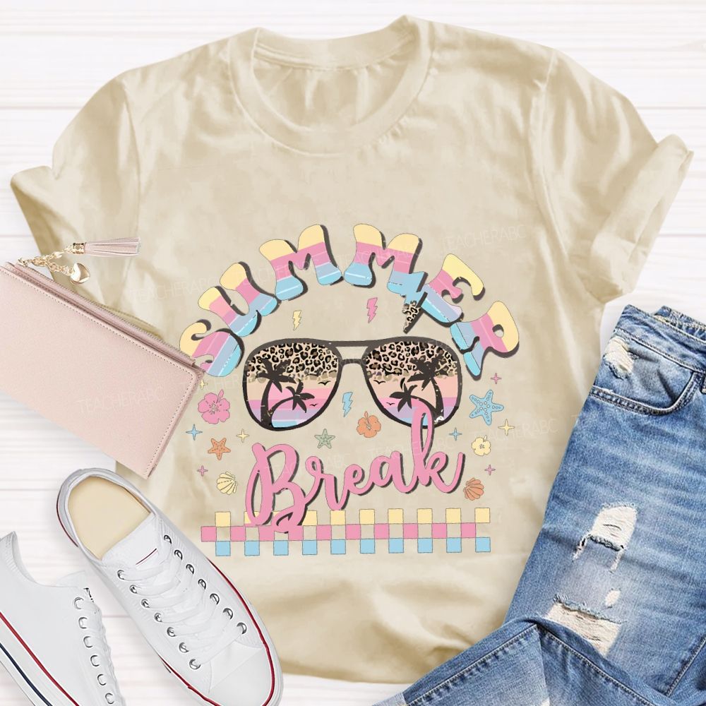 Summer Break Color Gradient Fonts And Flowers Teacher T-shirt