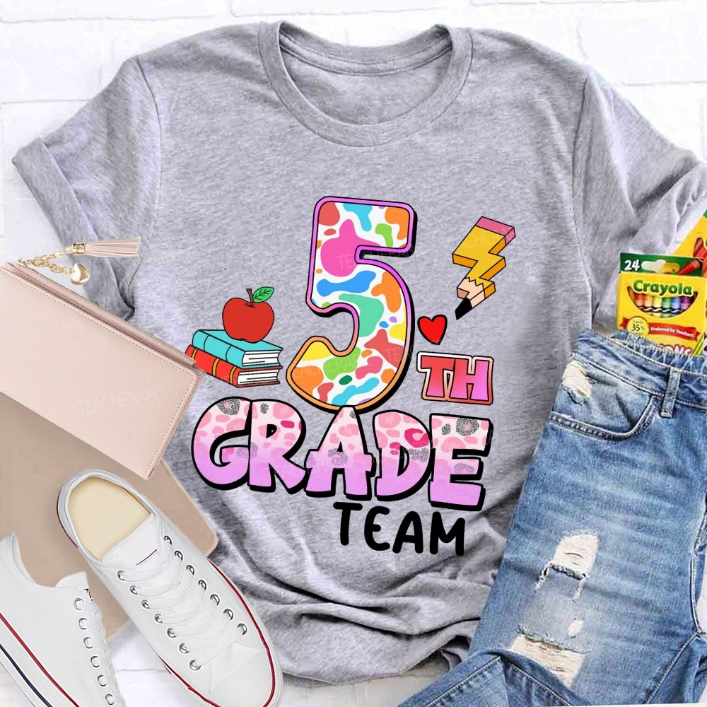 Personalized Grade Colorful Pink Leopard Print Teacher T-shirt