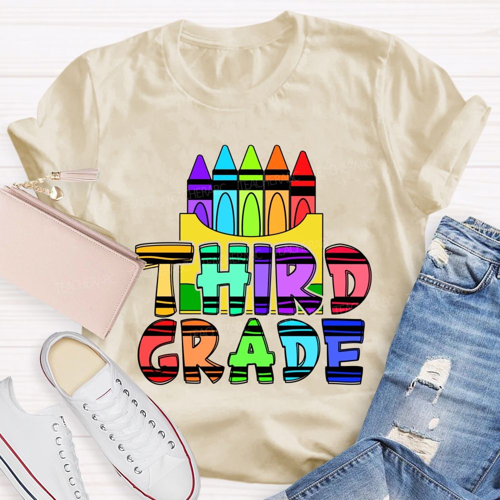 Personalized Grade Colored Crayon And Text Prints Teacher T-shirt