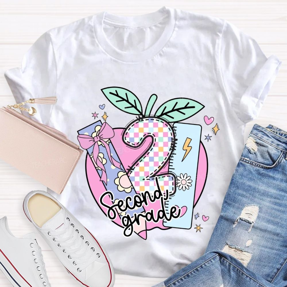 Personalized Grade Pink Apple And Colorful Plaid Print Teacher T-Shirt