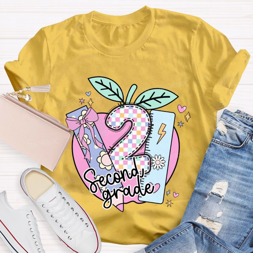 Personalized Grade Pink Apple And Colorful Plaid Print Teacher T-Shirt