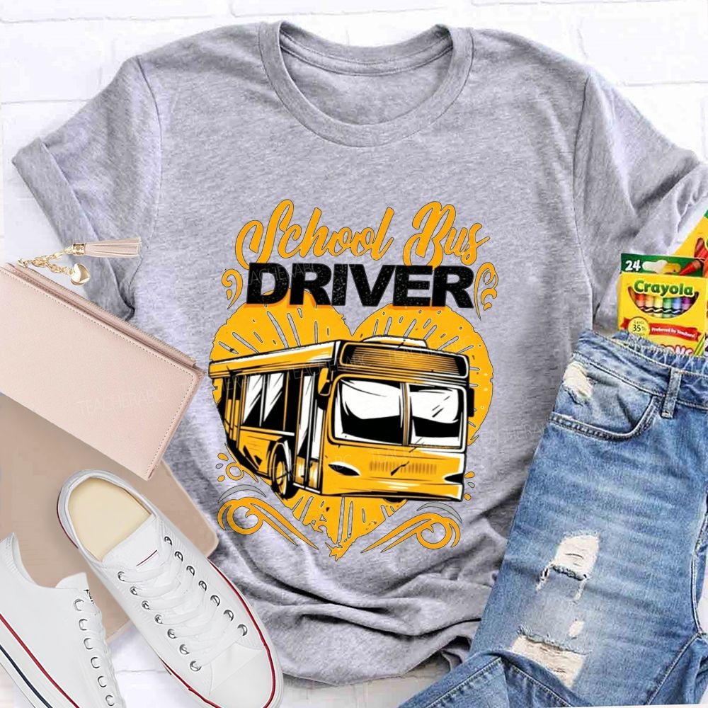 Heart School Bus Driver And Bus Driver Gift T-shirt