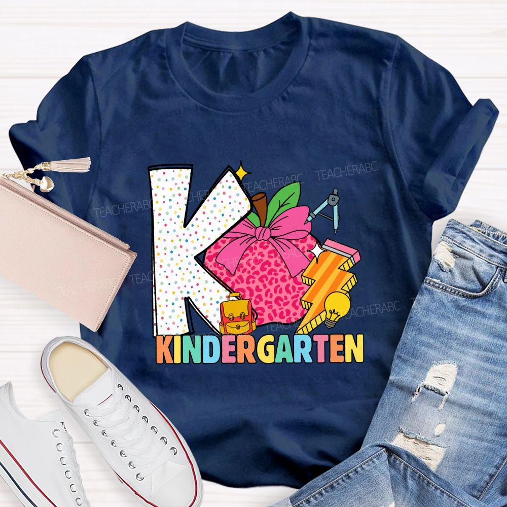 Personalized Grade Pink Leopard Apple Back To School Teacher T-Shirt