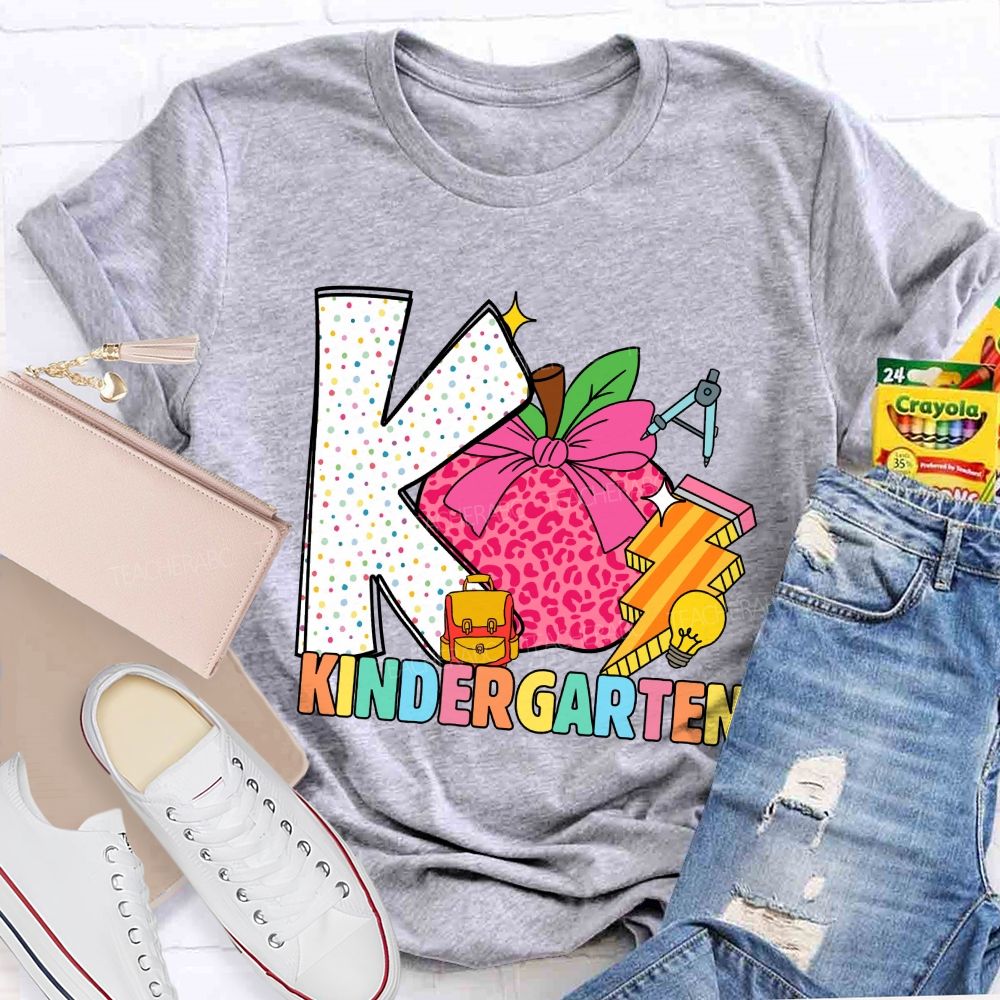 Personalized Grade Pink Leopard Apple Back To School Teacher T-Shirt