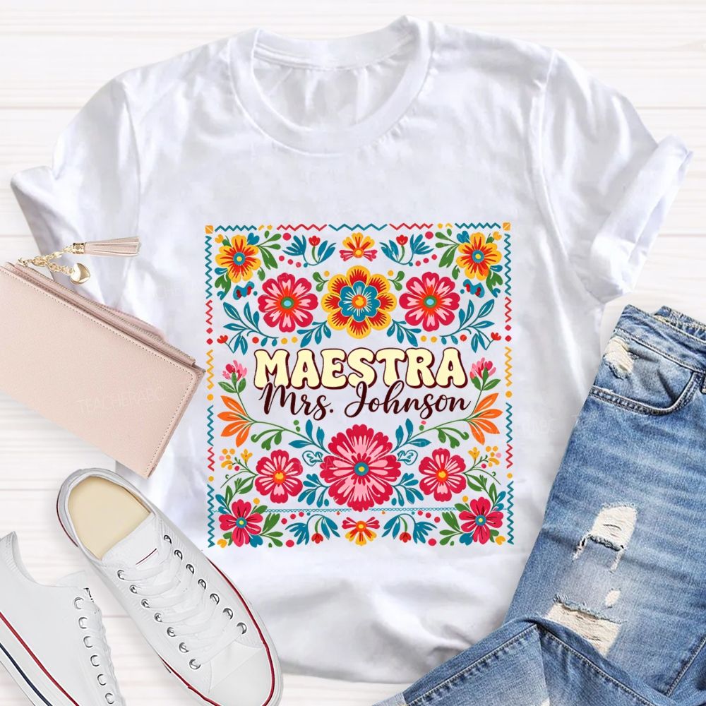 Personalized Name Bilingual Teacher Vintage Floral Teacher T-shirt