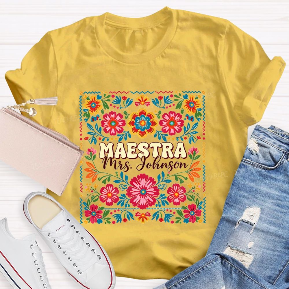 Personalized Name Bilingual Teacher Vintage Floral Teacher T-shirt
