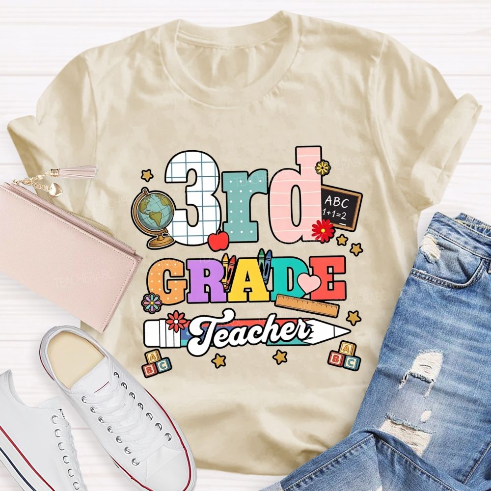 Personalized Grade 3rd Grade Teacher Globe Chalkboard Apple Teacher T-shirt