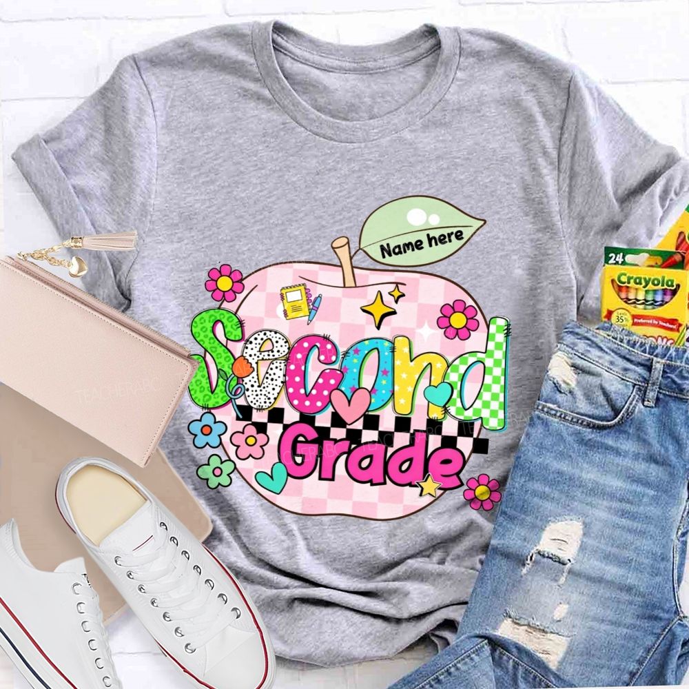 Personalized Name And Grade Pink Check Apple Teacher T-shirt