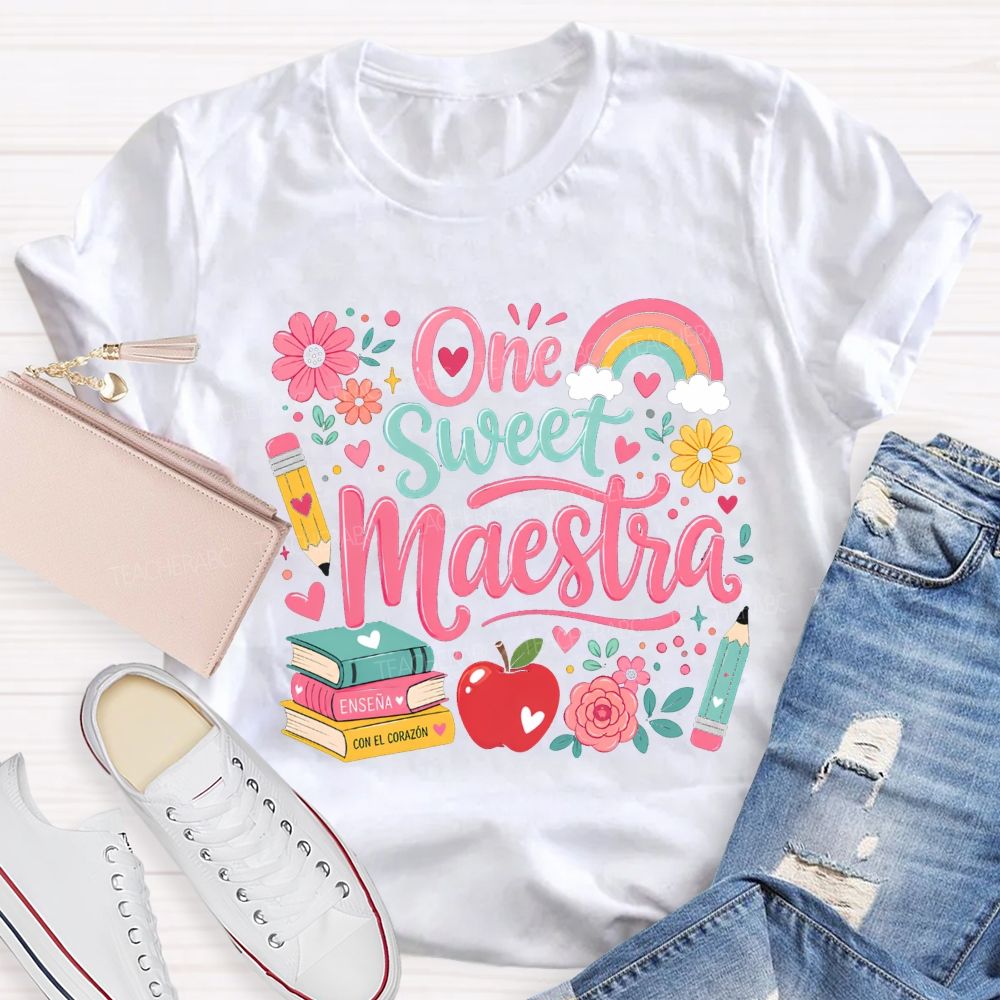 One Sweet Maestra Con El Corazon Sweet Floral Teacher T-shirt