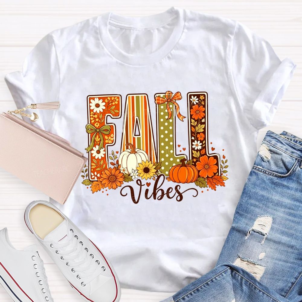 Fall Vibes Retro Fall Pumpkin Floral Teacher T-shirt