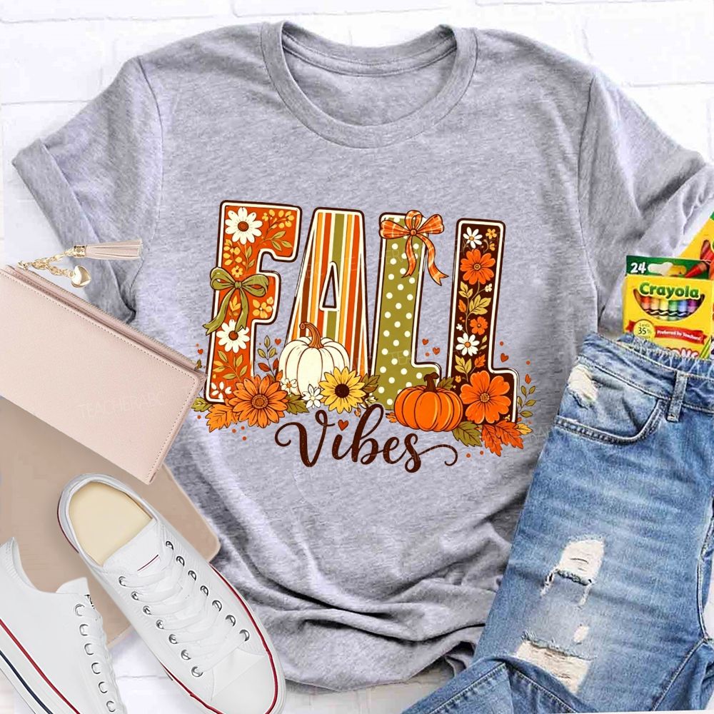 Fall Vibes Retro Fall Pumpkin Floral Teacher T-shirt