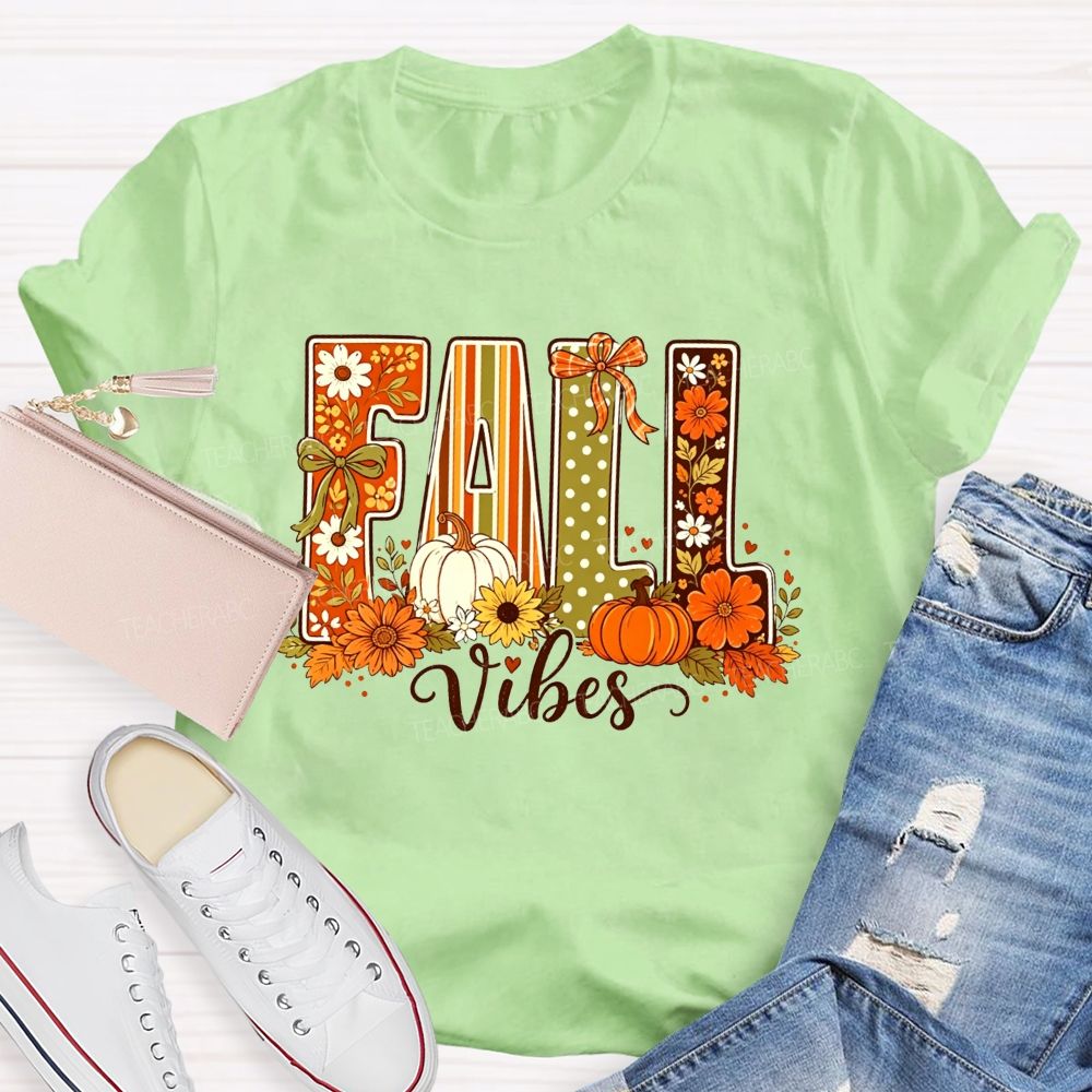Fall Vibes Retro Fall Pumpkin Floral Teacher T-shirt