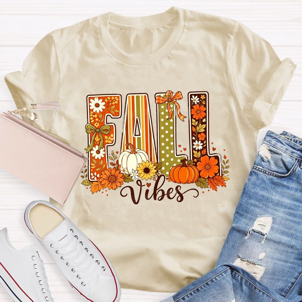 Fall Vibes Retro Fall Pumpkin Floral Teacher T-shirt