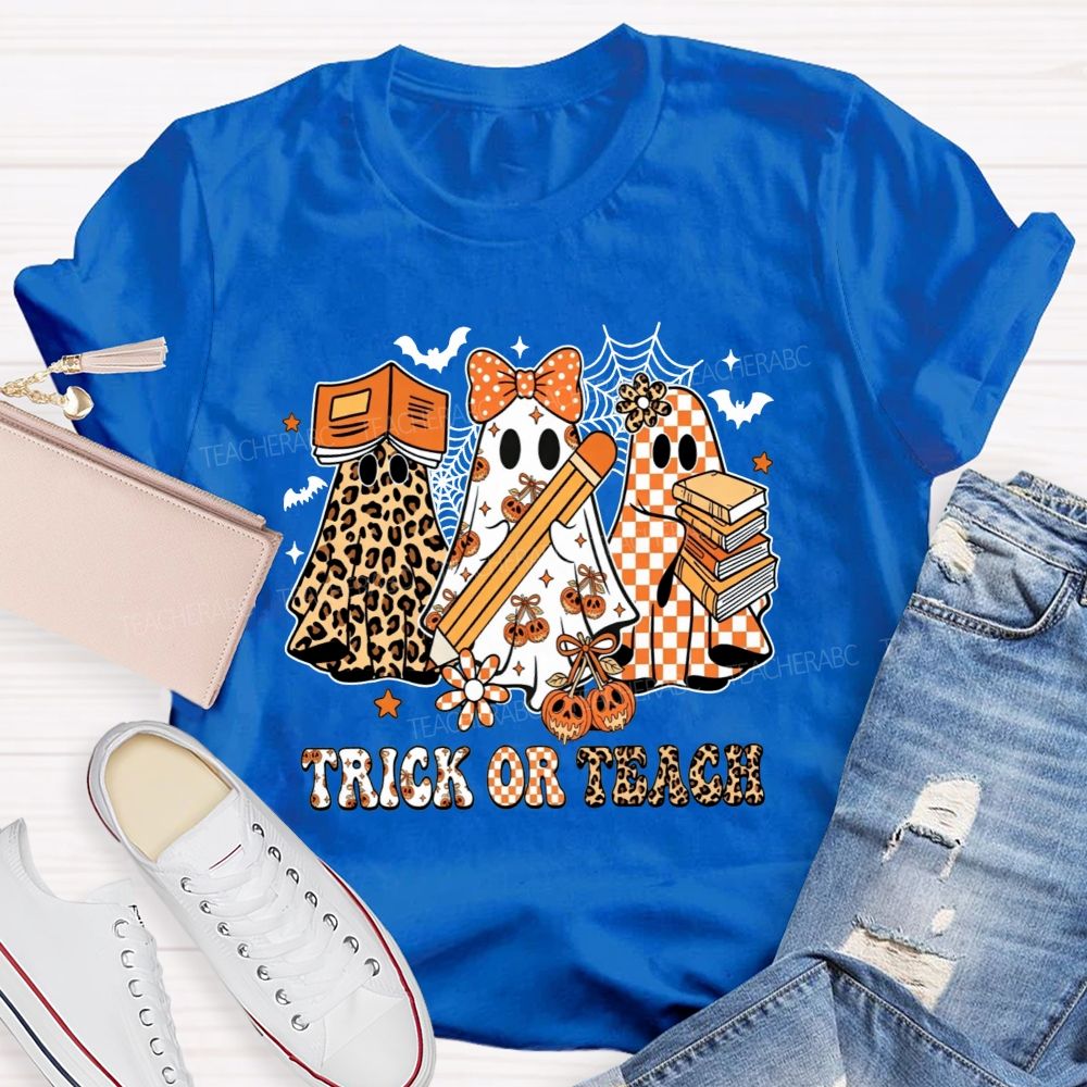 Trick Or Teach Halloween Book Ghost Leopard Checkered Teacher T-shirt