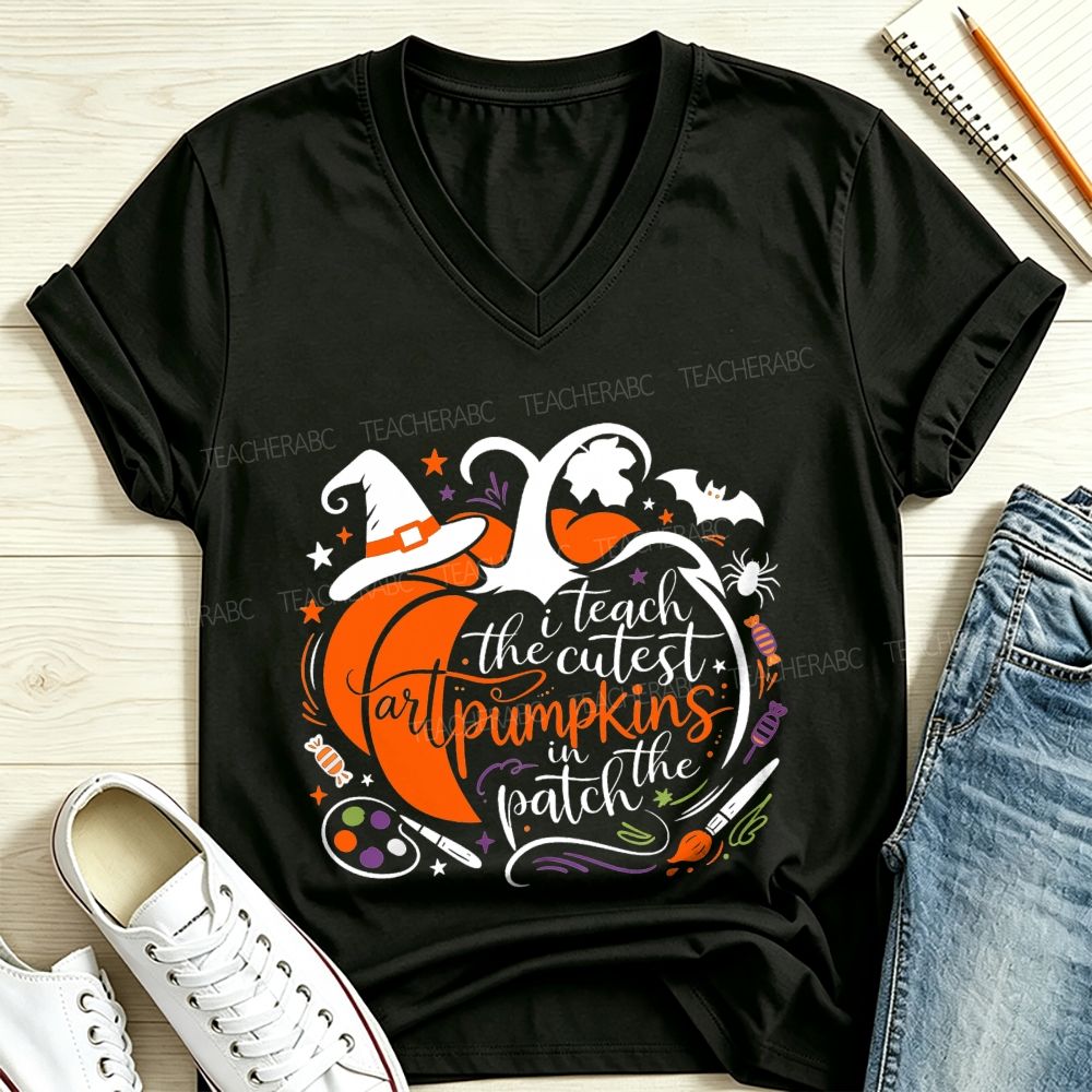 I Teach The Cutest Art Pumpkins In The Patch V Neck T-shirt