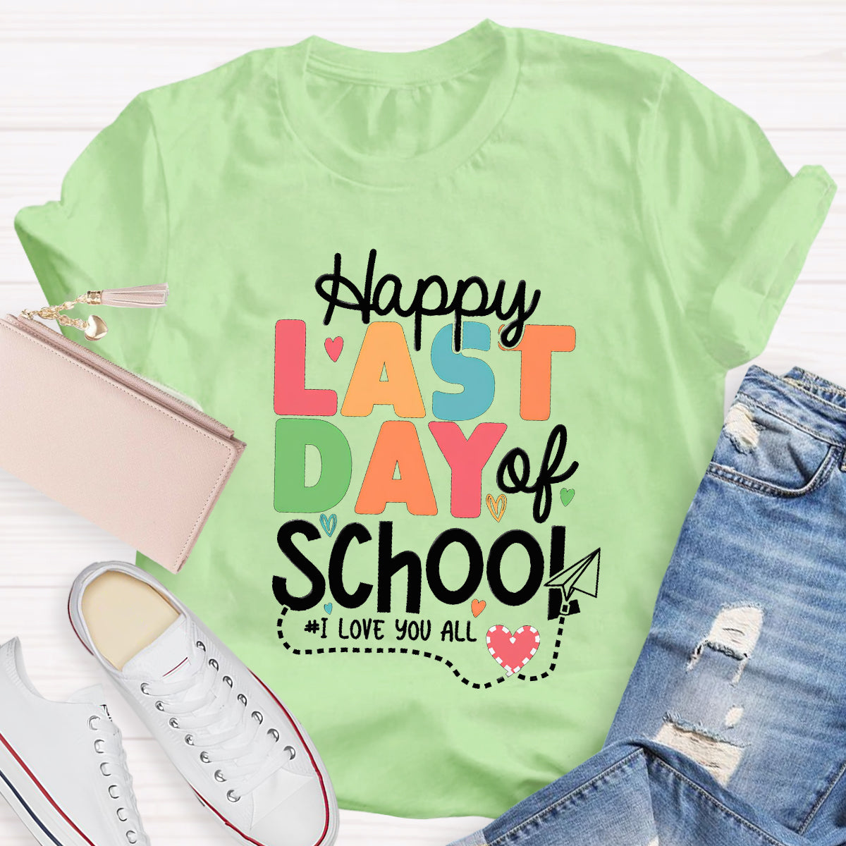 Happy Last Day School I Love You All Pink Heart Teacher T-Shirt