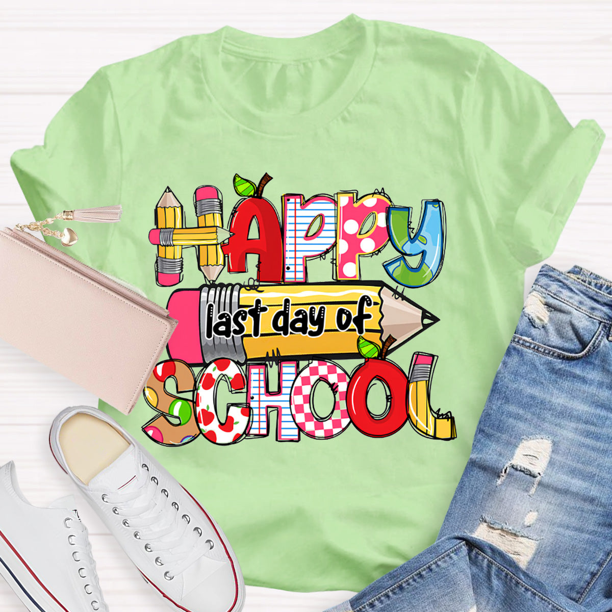 Happy Last Day Of School Apple Teacher T-Shirt