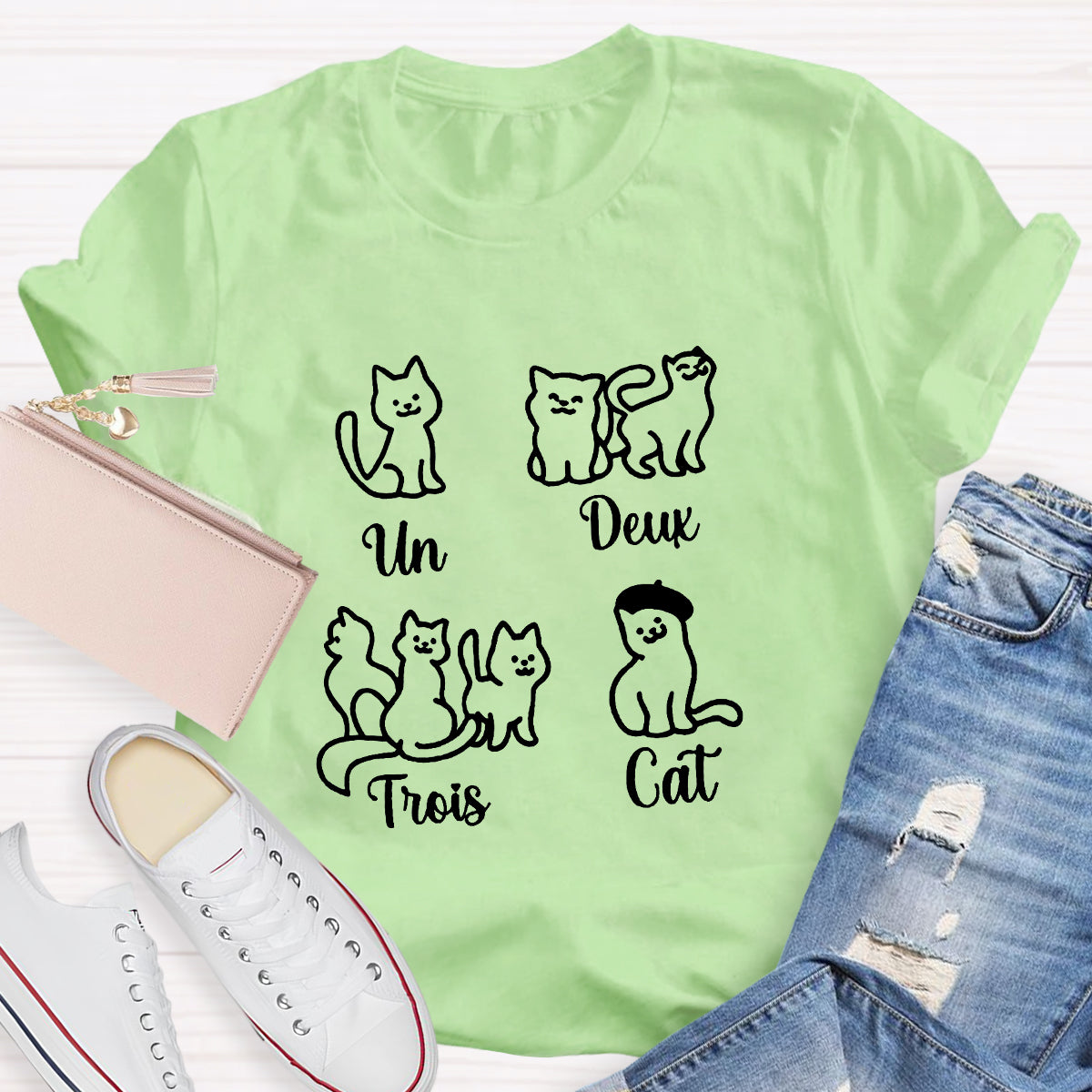 Un Deux Trois Cat French Numbers Cute Cat French Teacher T-Shirt
