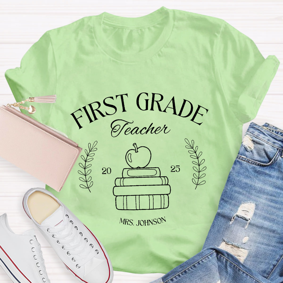 Personalized Grade And Name Books Apple Teacher T-Shirt