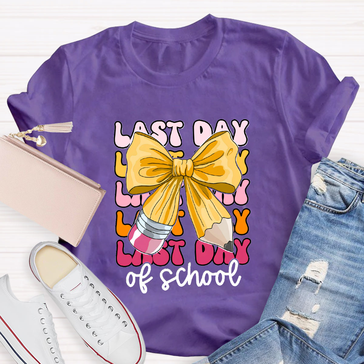 Last Day Of School Pink Bow Teacher T-Shirt