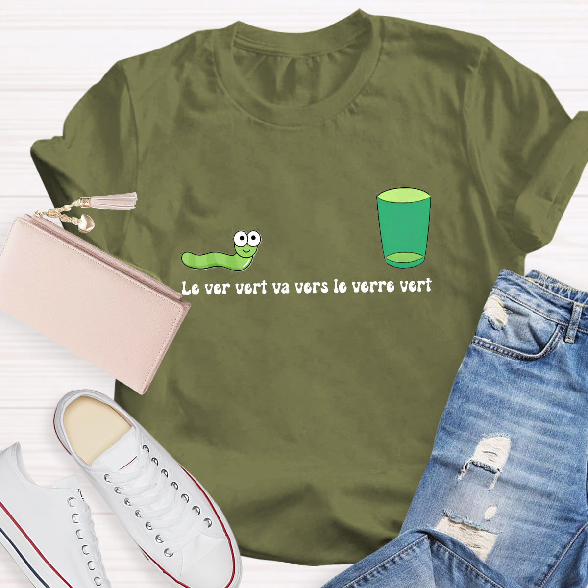 Le Ver Vert Va Vers Le Verre Vert French Teacher T-Shirt
