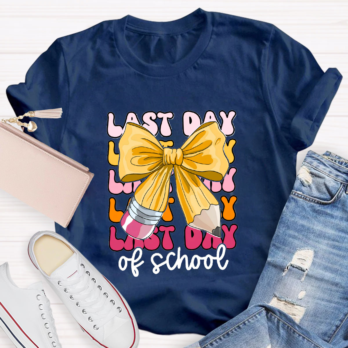 Last Day Of School Pink Bow Teacher T-Shirt
