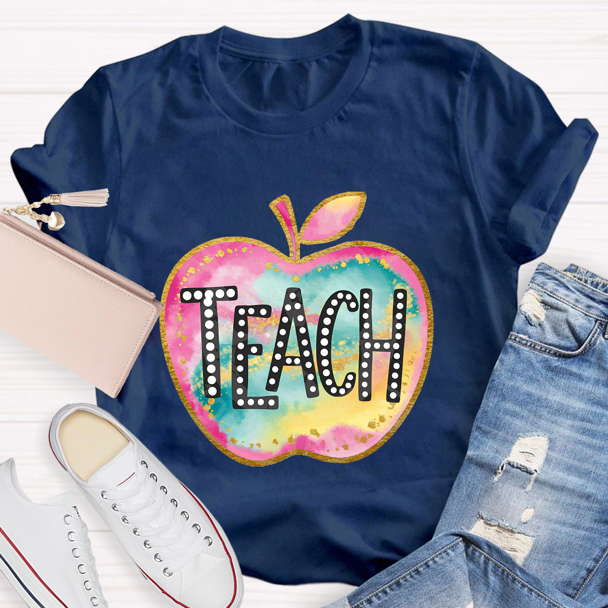 Love Teach Pink Apple Teacher T-Shirt