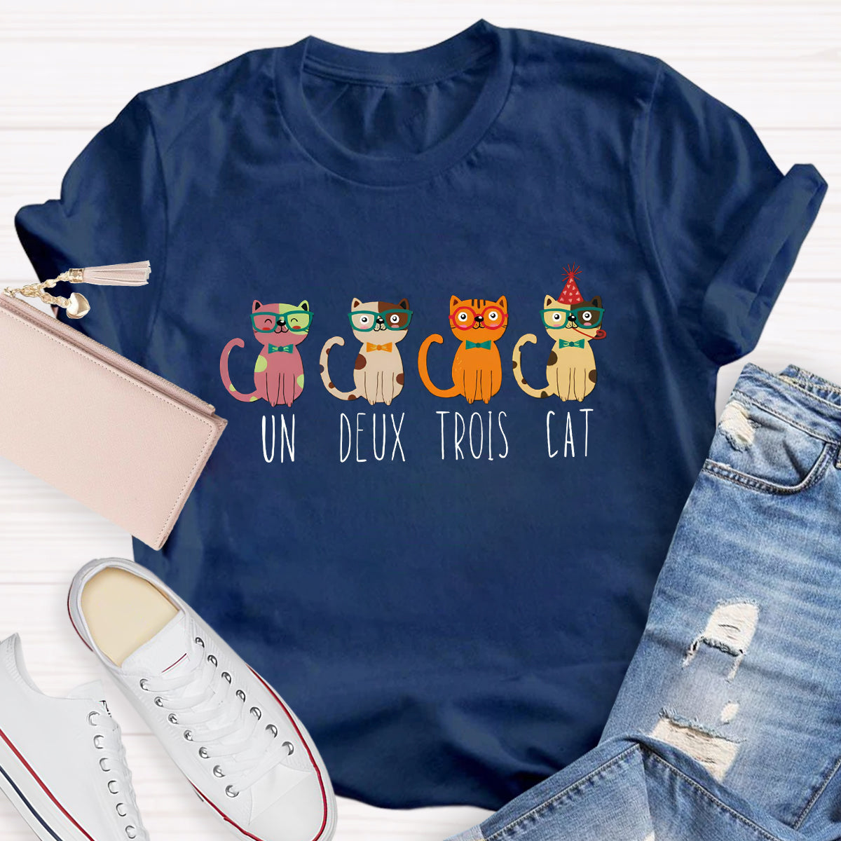 Un Deux Trois Cute Cat French Teacher T-Shirt