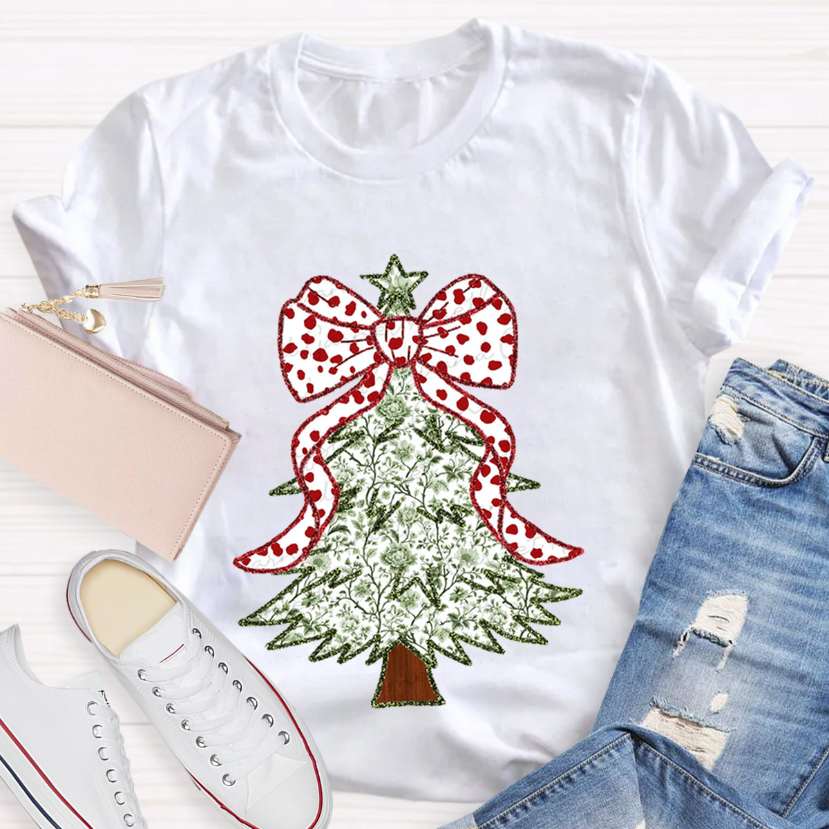 Red and Green Grandmillennial Coquette Gold Glitter Christmas Tree Teacher T-Shirt