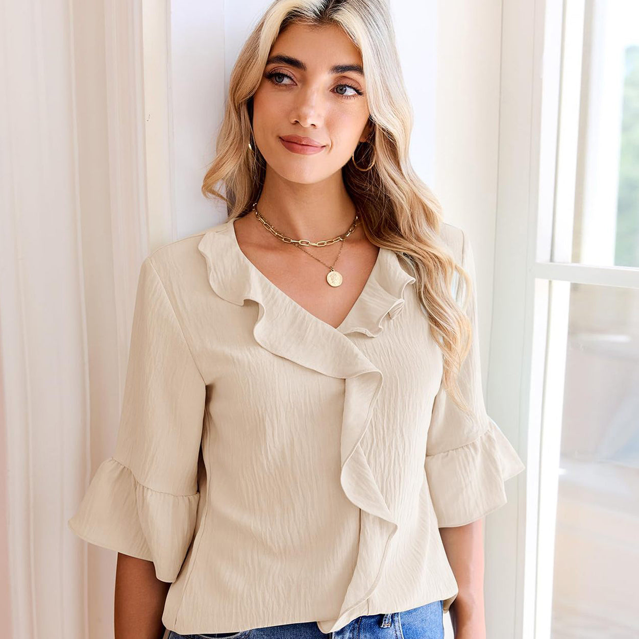 V-Neck Ruffled Three-Quarter Sleeves Lace Short-Sleeved Shirt