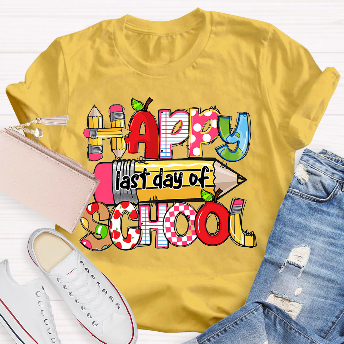 Happy Last Day Of School Apple Teacher T-Shirt
