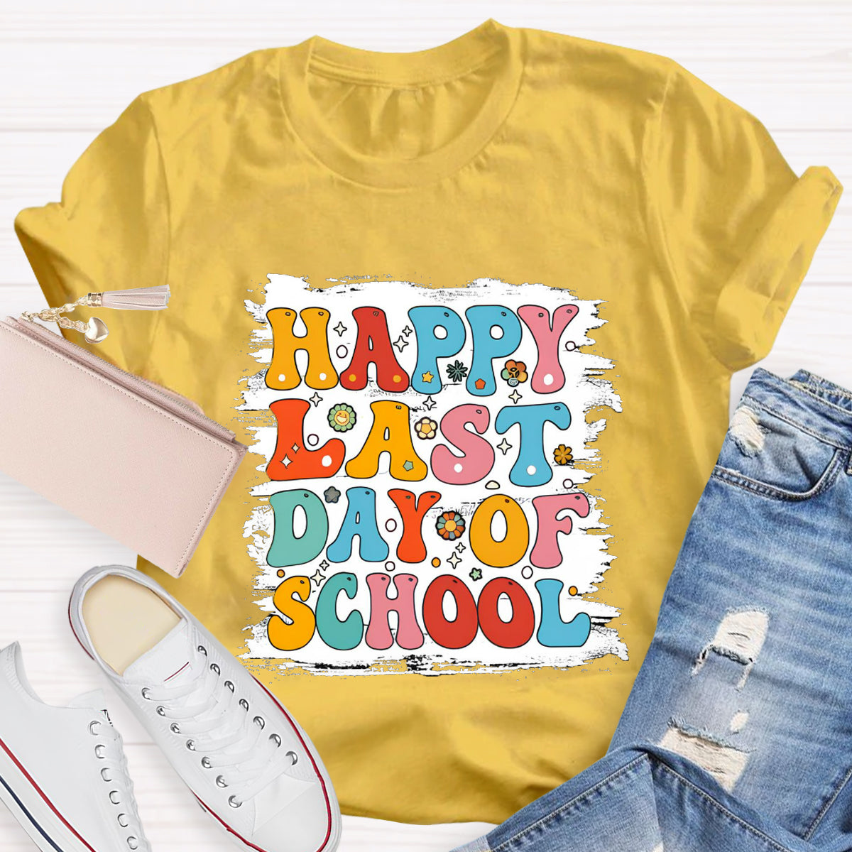 Happy Last Day Of School White Background Print Teacher T-Shirt
