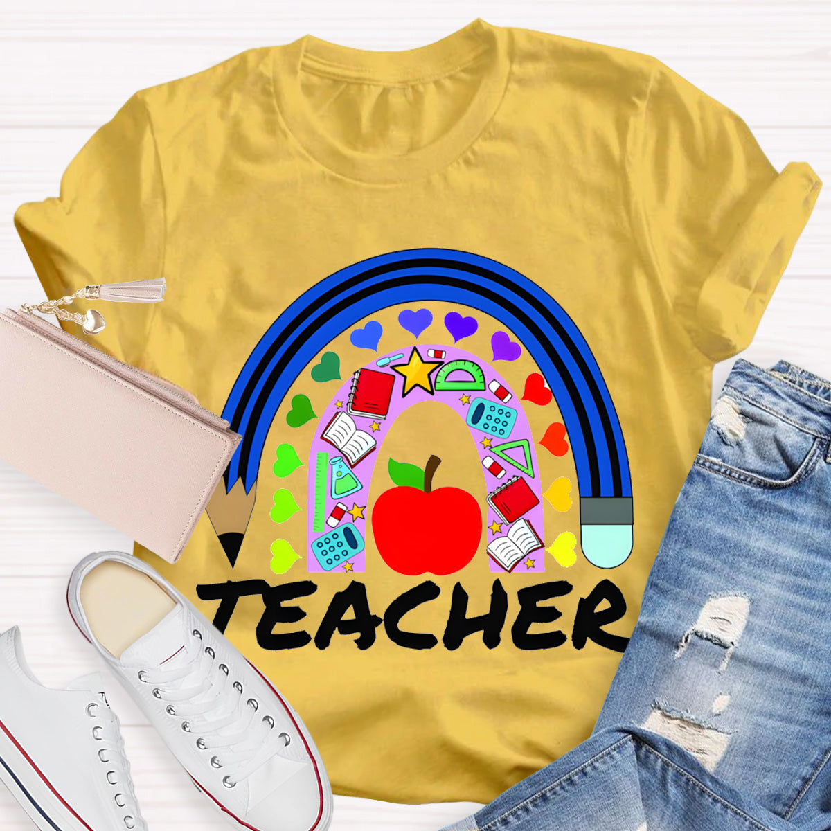 Love Everyone Heart Apple Teacher T-Shirt