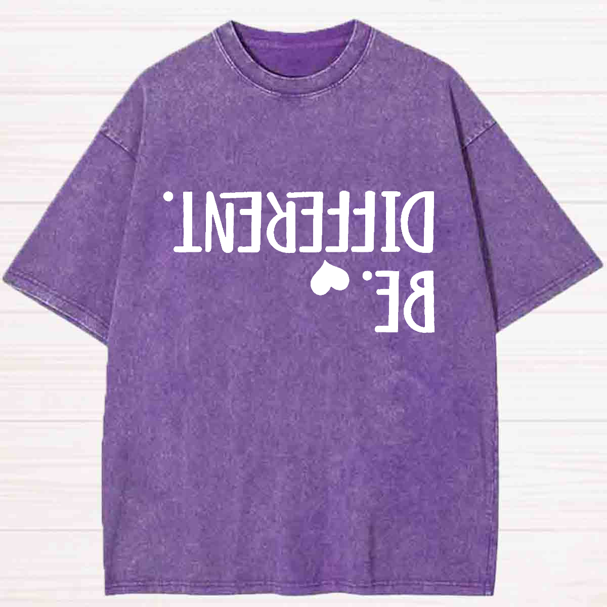Be Different Washed T-shirt