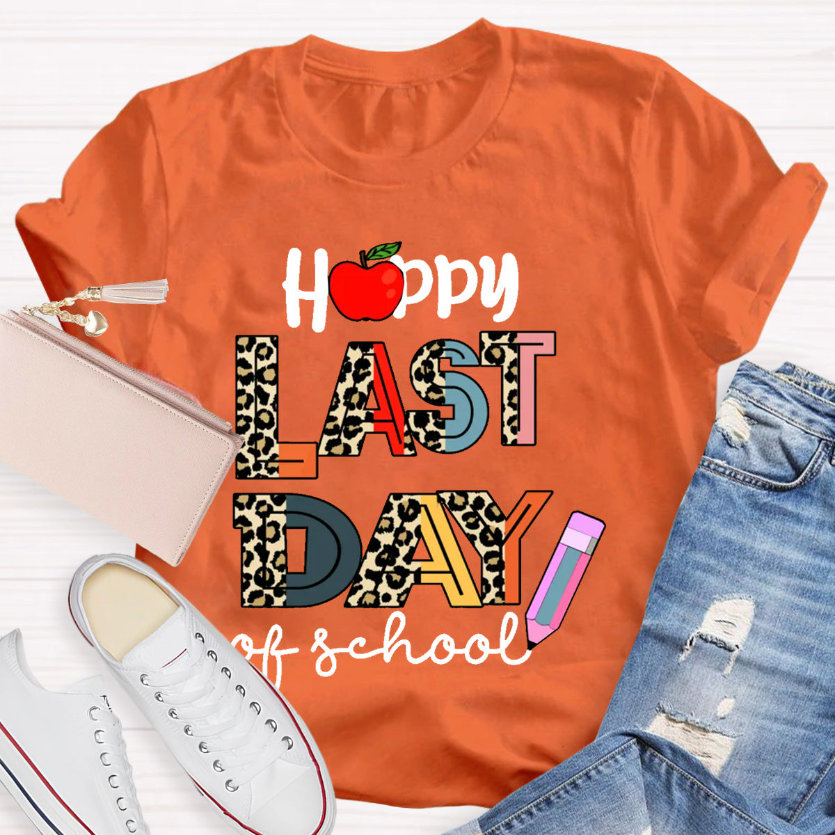 Happy Last Day Of School Apple Teacher T-Shirt